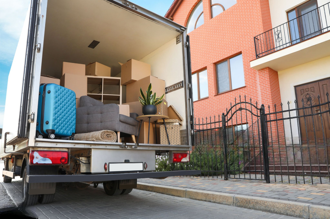 Full-service movers completing a residential relocation in Los Angeles
